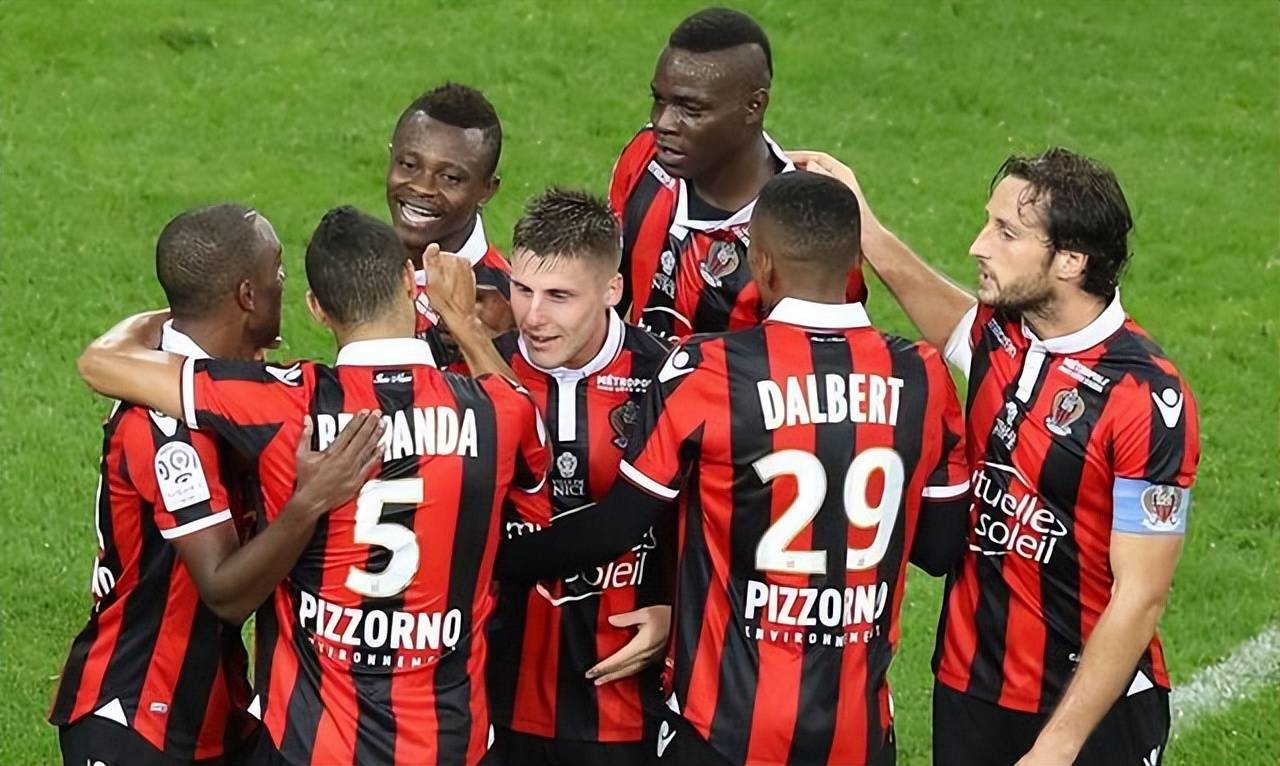 曼城33扳平新月