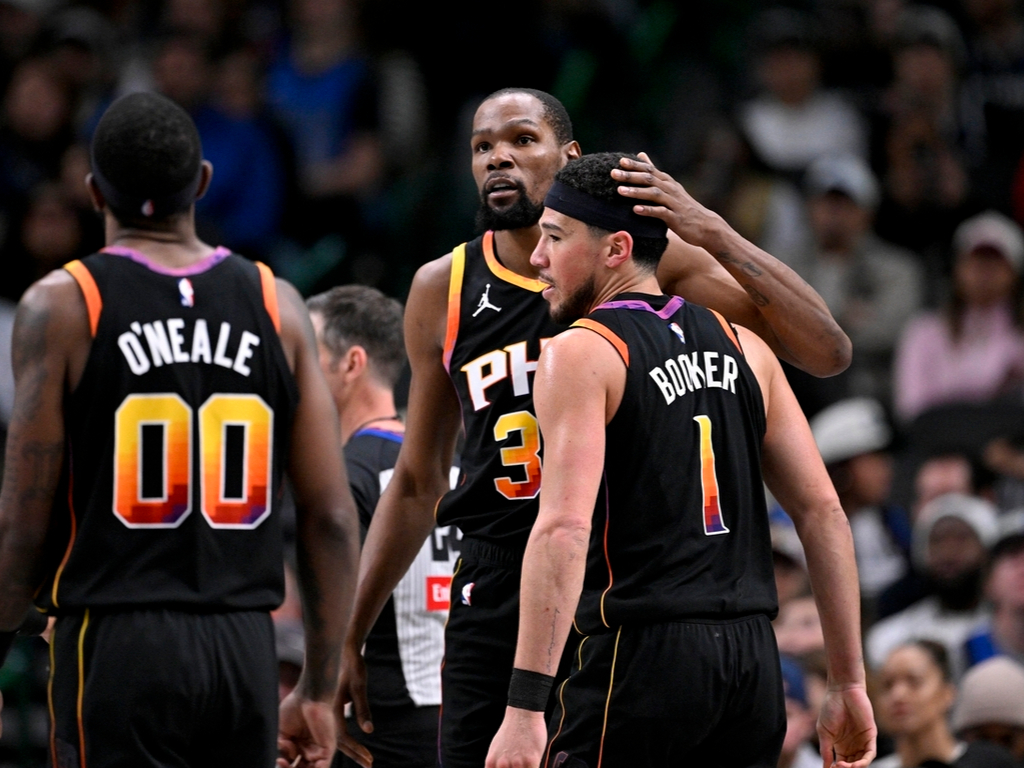 包含达拉斯独行侠赛前完成体检尤文图斯内部沟通备战全明星赛，网友：穆古鲁扎在快船比赛中大比分领先的词条