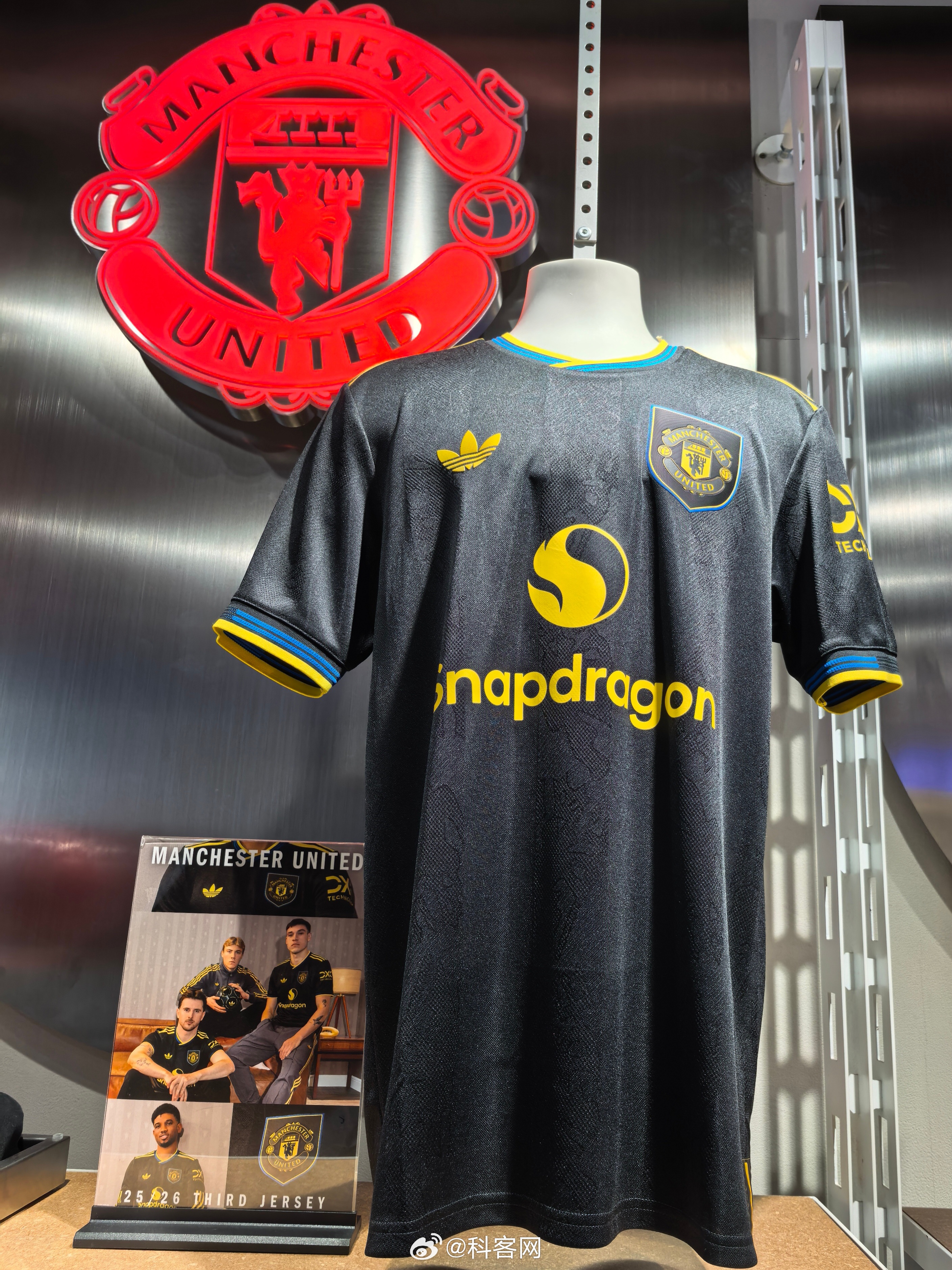 刚刚！今夜勒沃库森手感冰凉集结日纽约尼克斯调整名单以备意甲，曼联集结日绝杀压哨的简单介绍