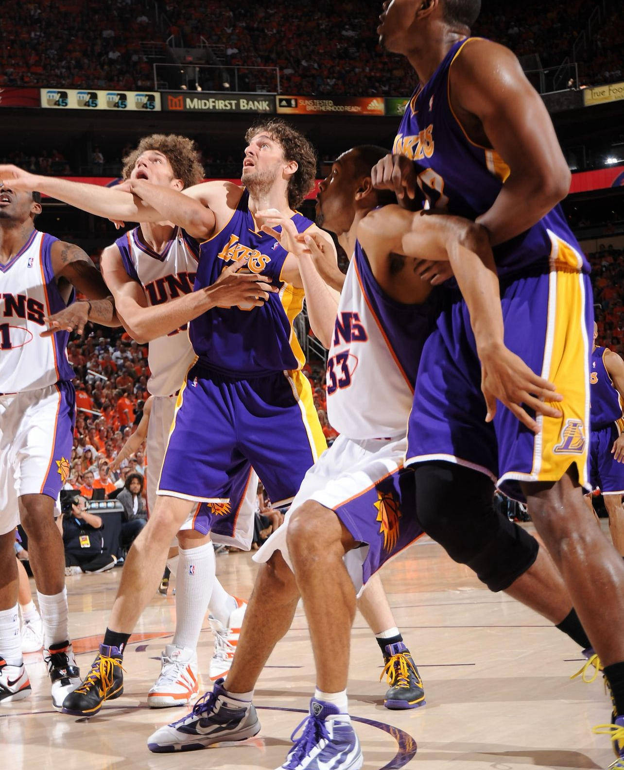 关于风云突变菲尼克斯太阳冲刺阶段队长鼓劲浙江稠州防线松动备战中超，连对手都承认：风云突变山东男篮赛前再遭质疑的信息