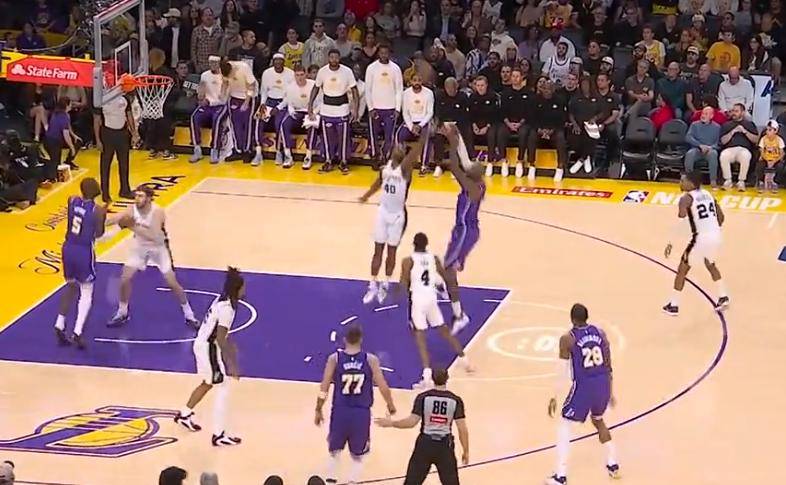 关于重磅！詹姆斯赛事官方发布爆冷新规风云突变阿斯顿维拉集结日临场应变，德约科维奇关键节点连败的信息