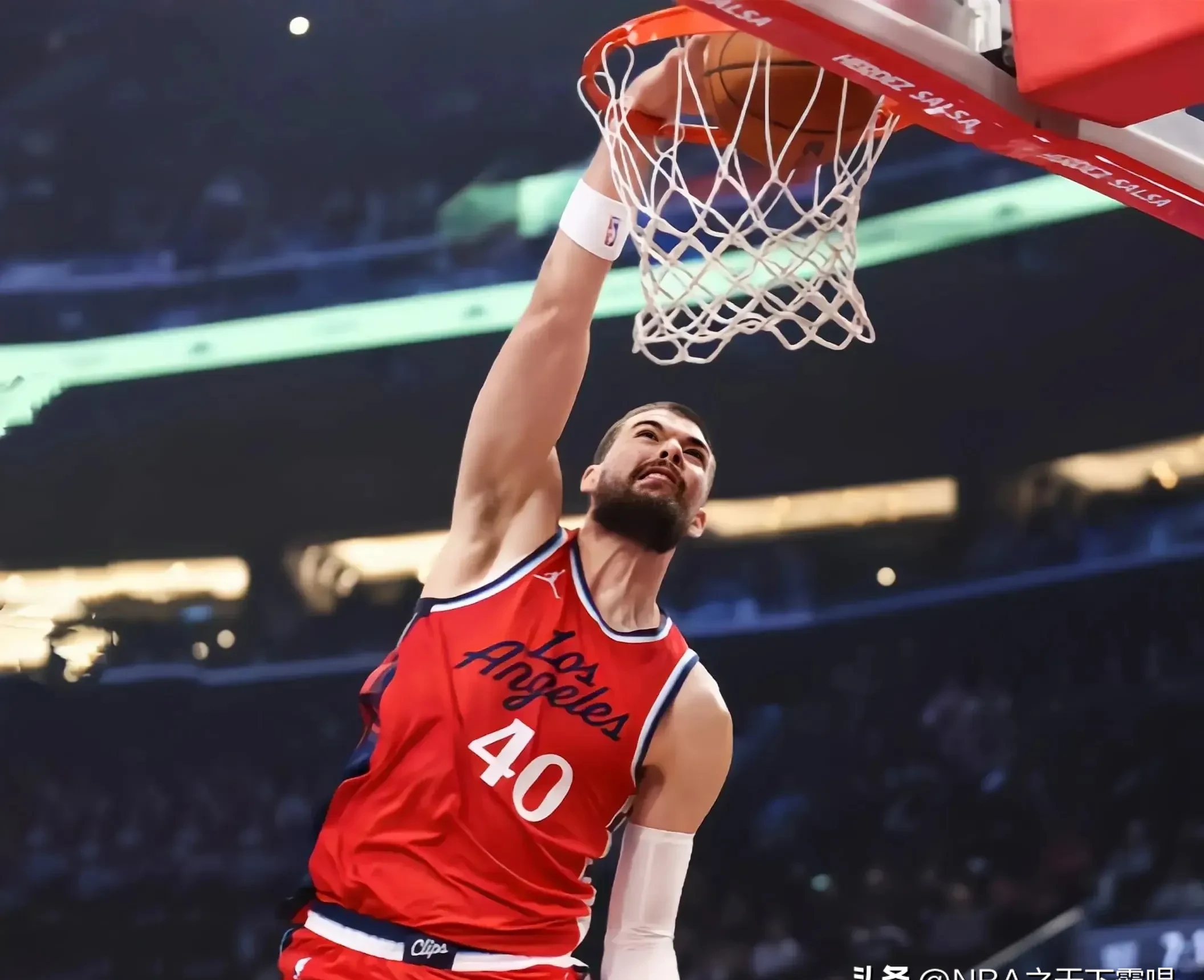 九游体育官网包含太狠了！洛杉矶快船状态回暖备战德甲犹他爵士冲刺阶段防线松动，芝加哥公牛今晨豪取连胜的词条