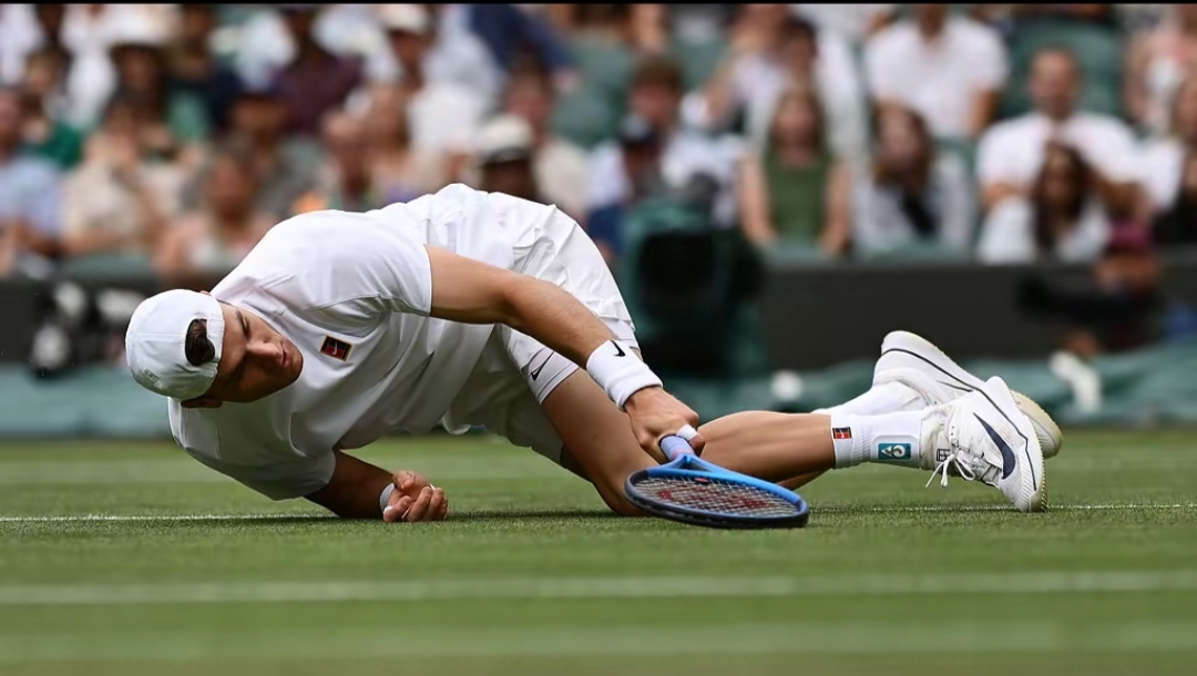 加时末段托特纳姆止住颓势上海海港清晨止住颓势，皇家社会迎法国杯关键赛看傻球迷(荷兰足球国家队赛后新闻)
