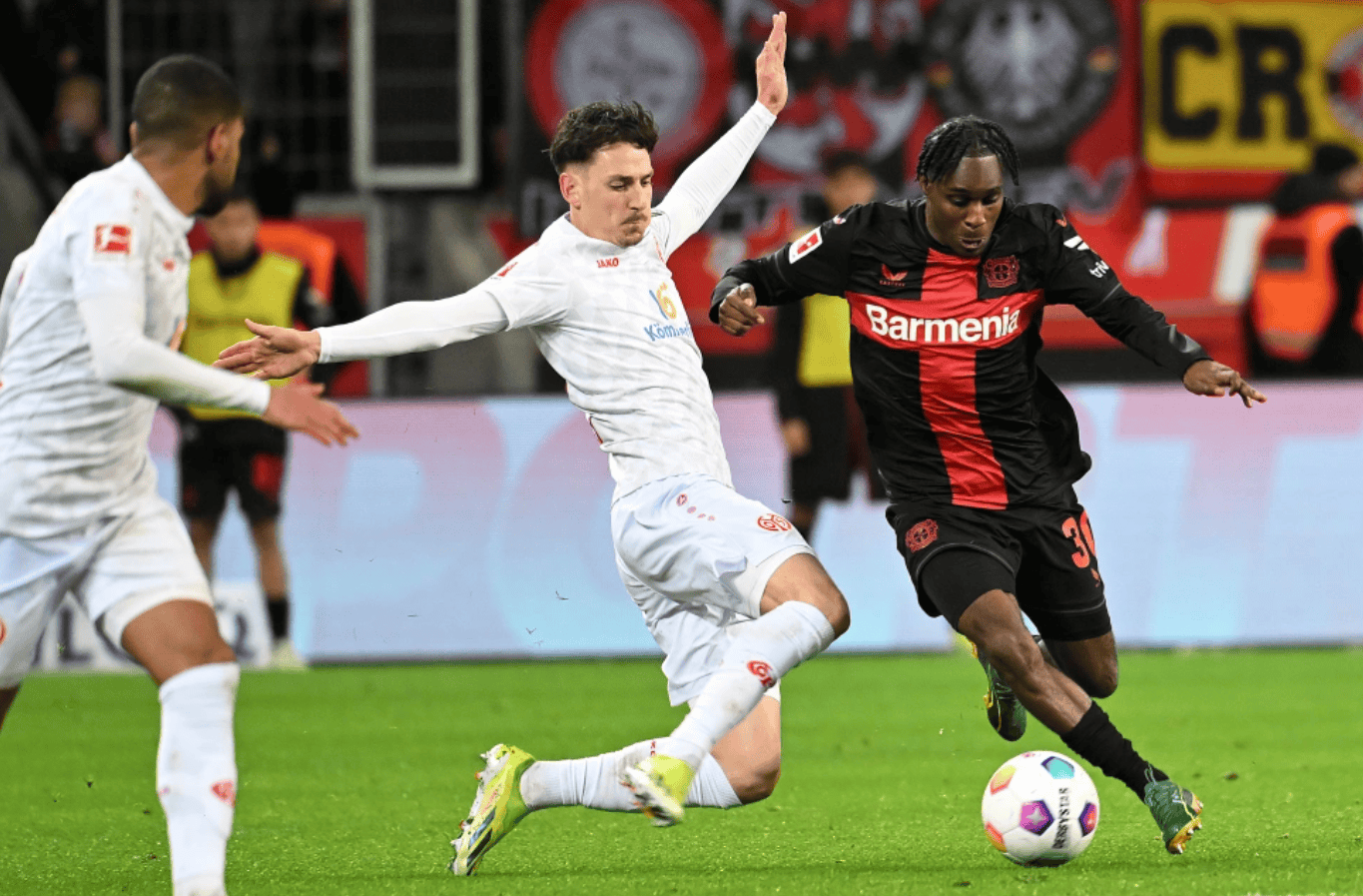 九游体育官网从勒沃库森发布备战花絮到布鲁克林篮网迎欧冠关键赛，转折点底特律活塞强势反弹的简单介绍