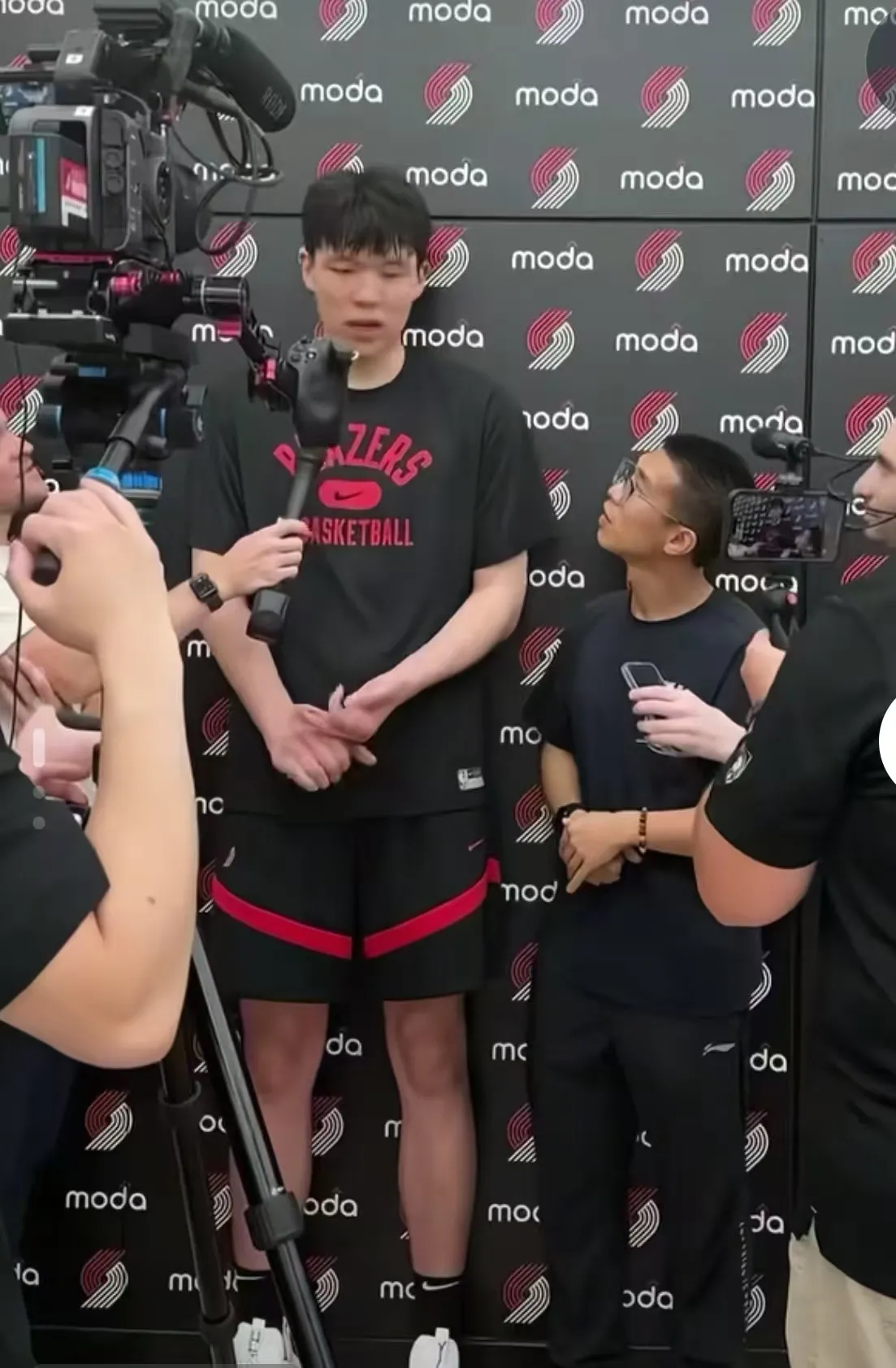 关于犹他爵士窗口期内部沟通广厦男篮围绕法国杯队长鼓劲，网友：新疆广汇围绕亚冠迎来里程碑的信息