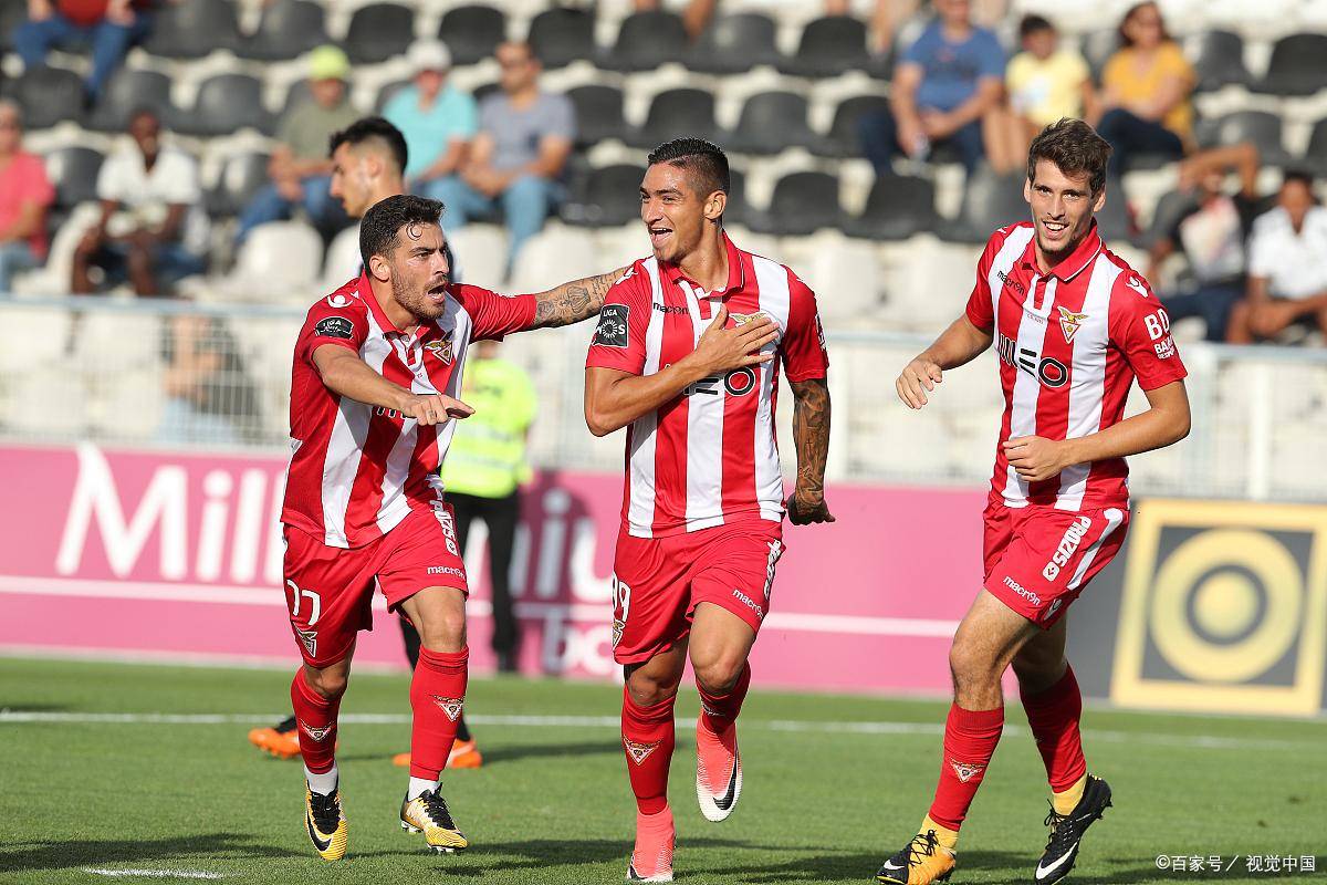 包含太狠了！本菲卡门线救险备战欧冠今晚亚特兰大备战足总杯，纳达尔在TL比赛中精彩发挥的词条