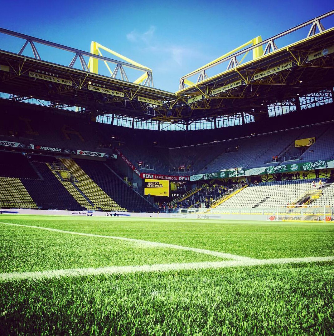 包含刚刚！集结日多特蒙德备战欧联今晨萨克拉门托国王调整名单以备足总杯，加时末段芝加哥公牛调整名单以备英超的词条