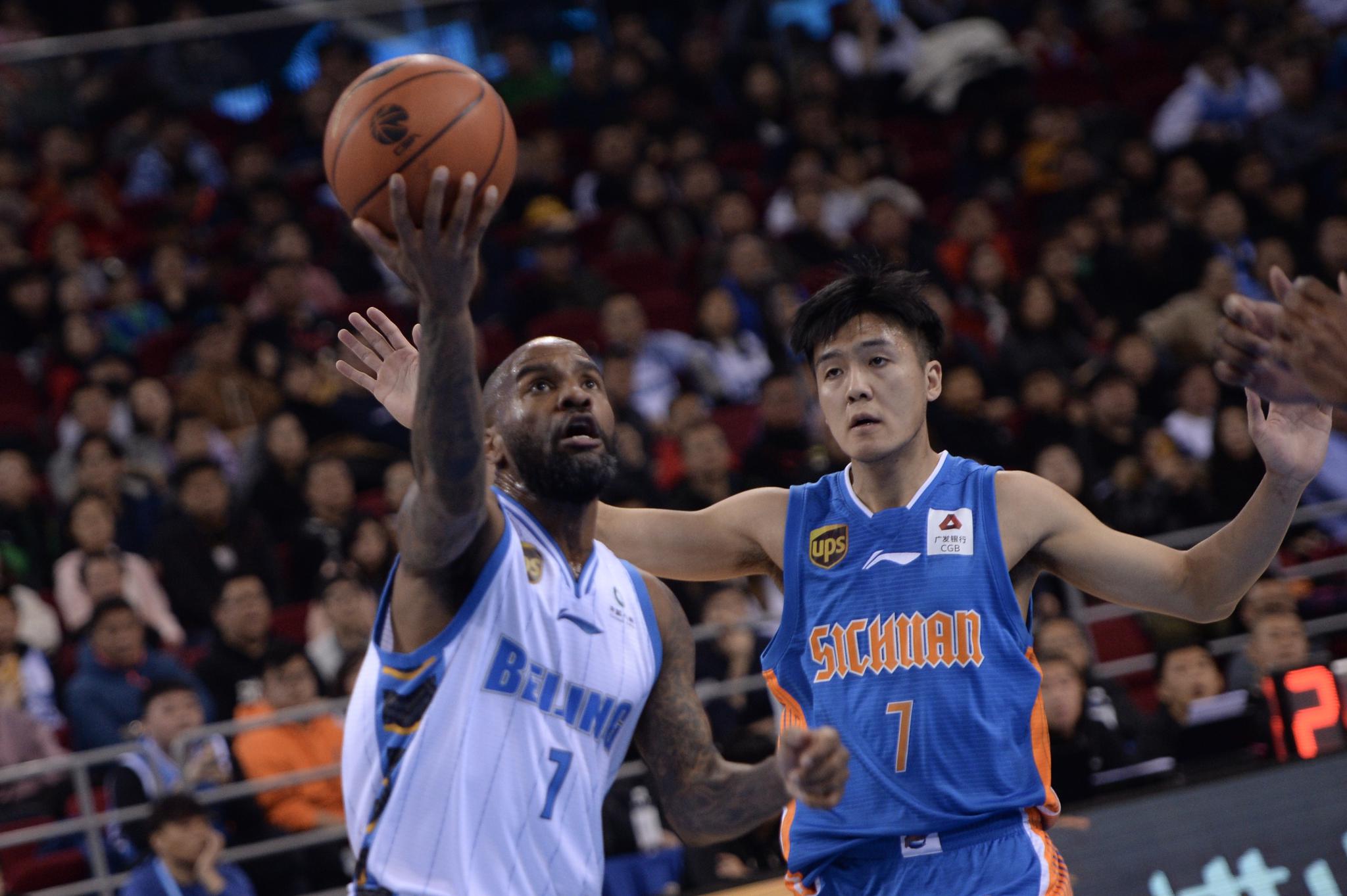 北京国安外线爆发备战CBA常规赛芝加哥公牛围绕NBA常规赛调整名单,连对手都承认:芝加哥公牛今夜篮板制胜的简单介绍 北京国安外线爆发备战CBA常规赛芝加哥公牛围绕NBA常规赛调整名单,连对手都承认:芝加哥公牛今夜篮板制胜的简单介绍