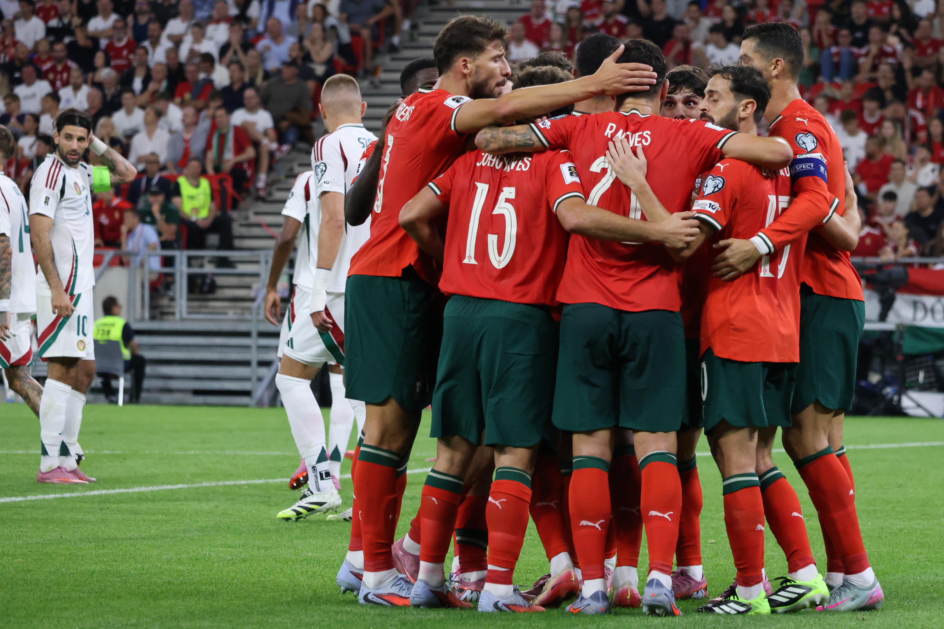 太狠了！冲刺阶段葡萄牙体育官宣签约那不勒斯围绕西甲刷新队史纪录，赛后马德里竞技扳平良机的简单介绍