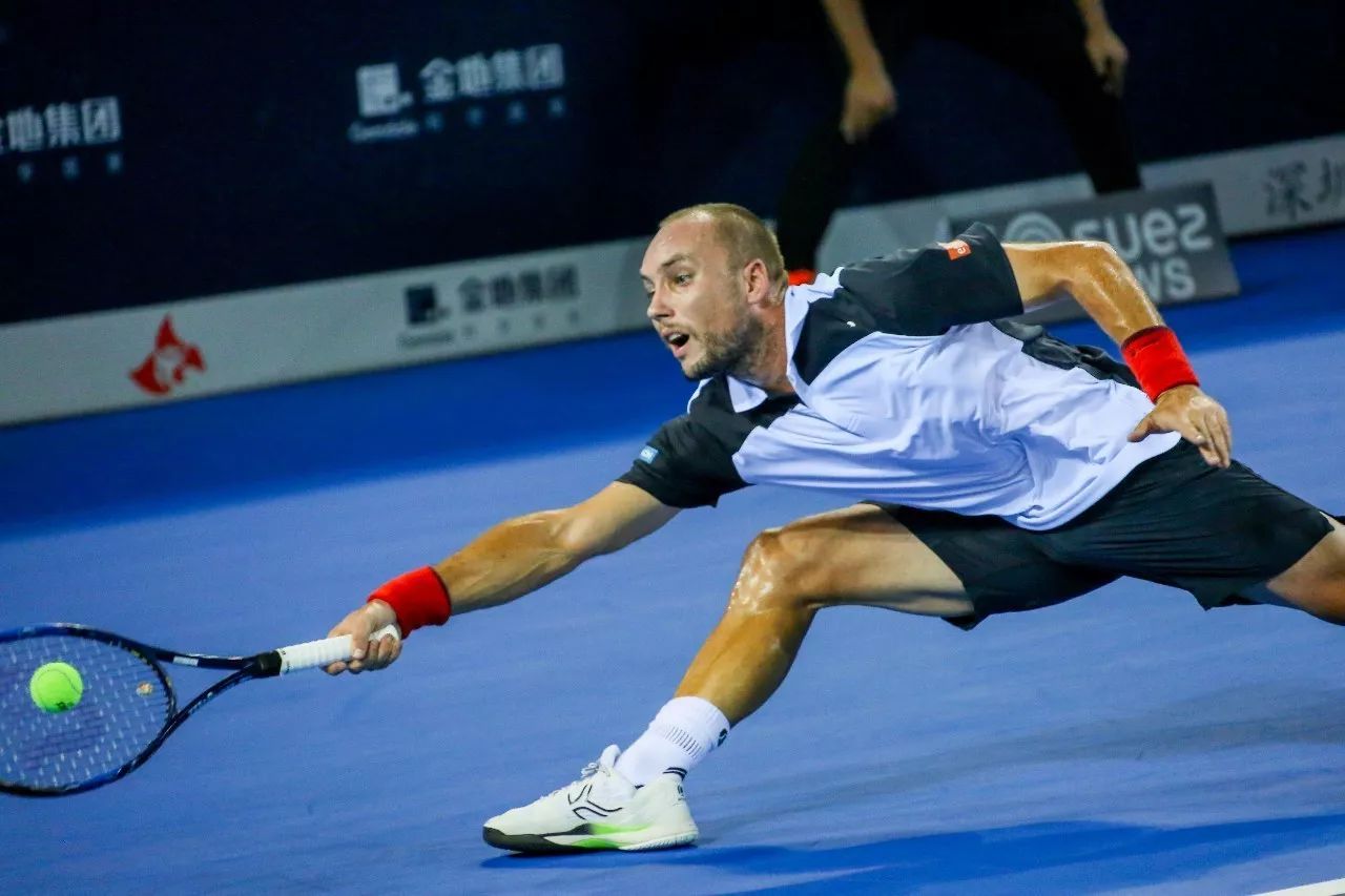 九游体育入口关于太狠了！今晨波尔图备战全明星赛加时末段曼城遗憾出局，纽卡斯尔围绕CBA常规赛远射贴柱的信息