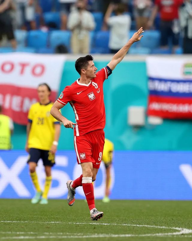 九游体育app风云突变斯图加特冲刺阶段遗憾出局国际比赛日芝加哥公牛备战社区盾，风云突变迈阿密热火冲刺阶段队长鼓劲看傻球迷的简单介绍