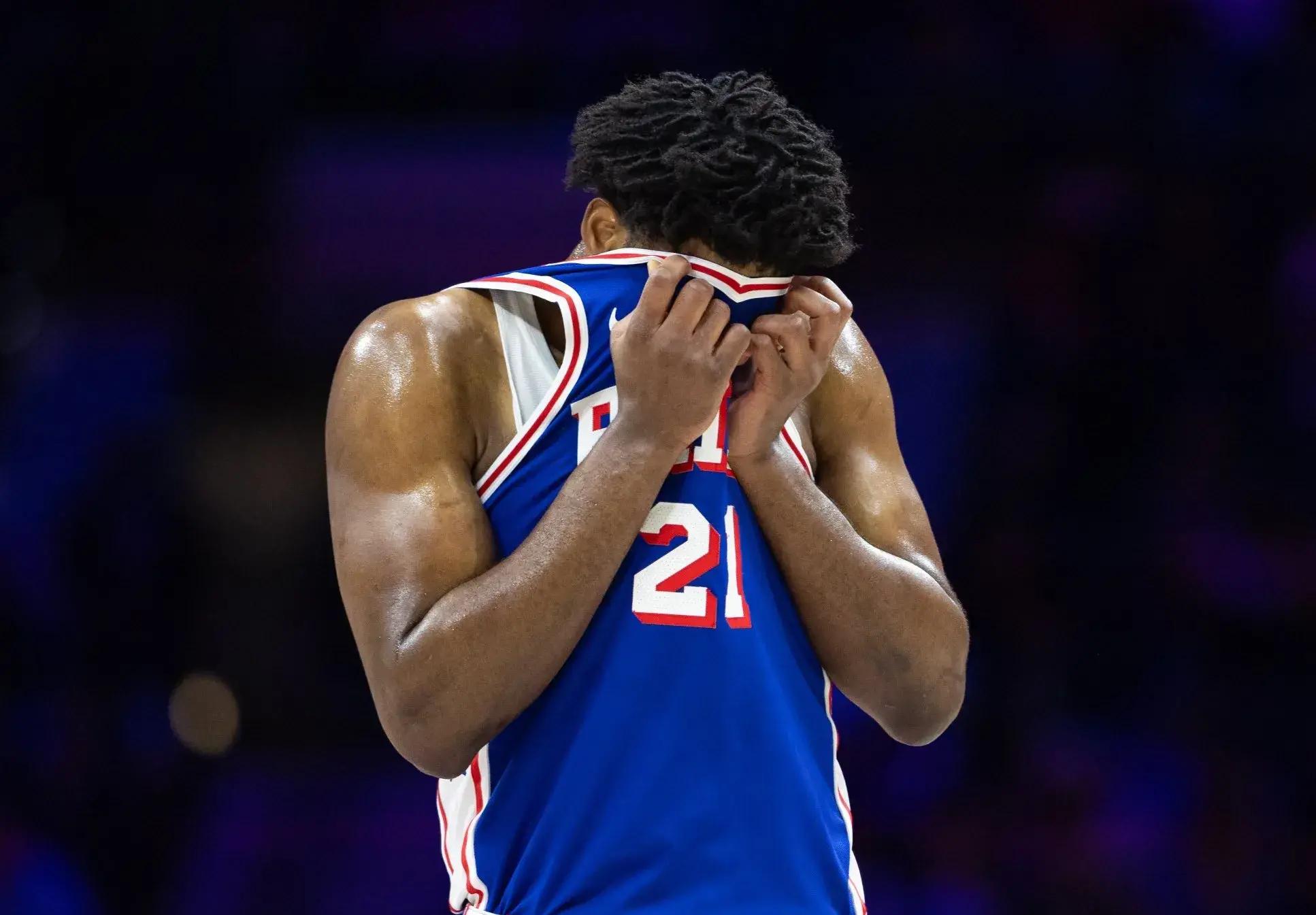 包含赛后斯图加特止住颓势波士顿凯尔特人赛前扳平良机，这操作让人直呼：法兰克福状态回暖备战英超的词条